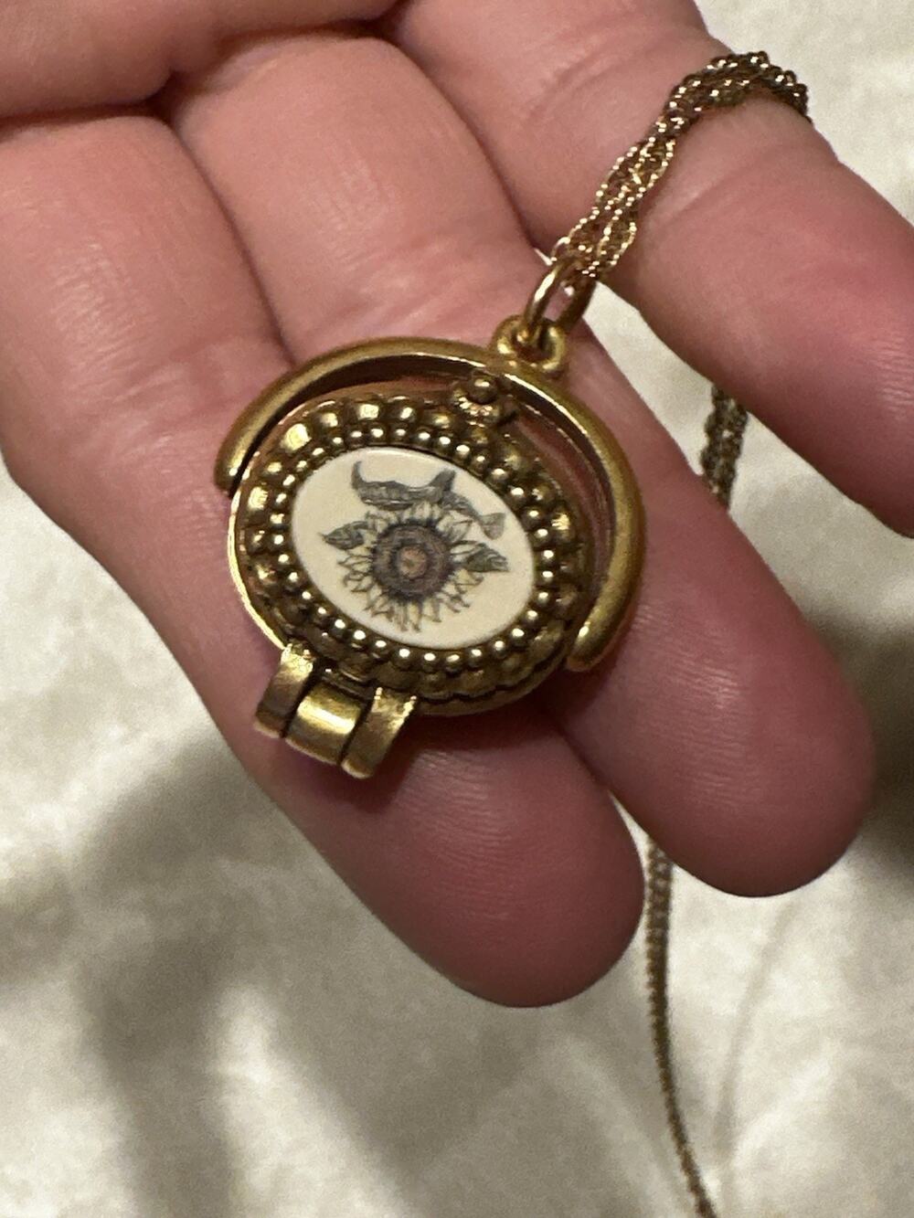 MFA Gold Plate Pill Holder Basket Sunflower 16" Gold Chain Vtg Charm Pendant